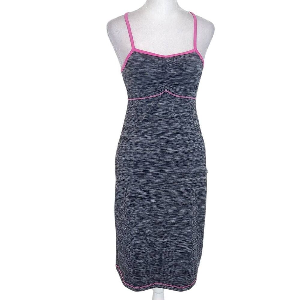 Dakini Gray Athletic Dress with Pink Trim Size XS Heather Gray Sports Dress